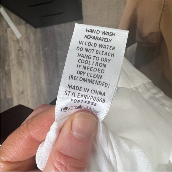 🌟NWT VICI collection belted high waisted wide leg pants/trousers, white, size M - Picture 8 of 10